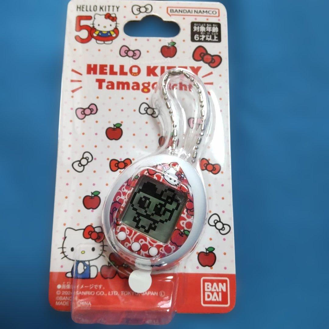 ハローキティたまごっち　50周年コラボ　BANDAI　レッド&スカイブルーセット