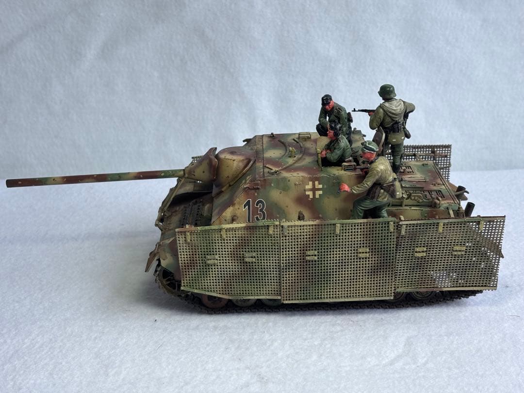 １／35ドイツ陸軍４号駆逐戦車Aプラモデル完成品