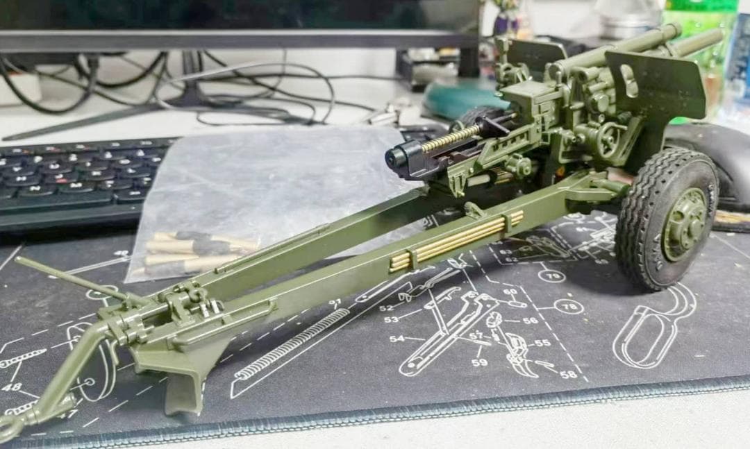 1/16スケール　手作　米軍105榴弾砲模型レプリカ　新品