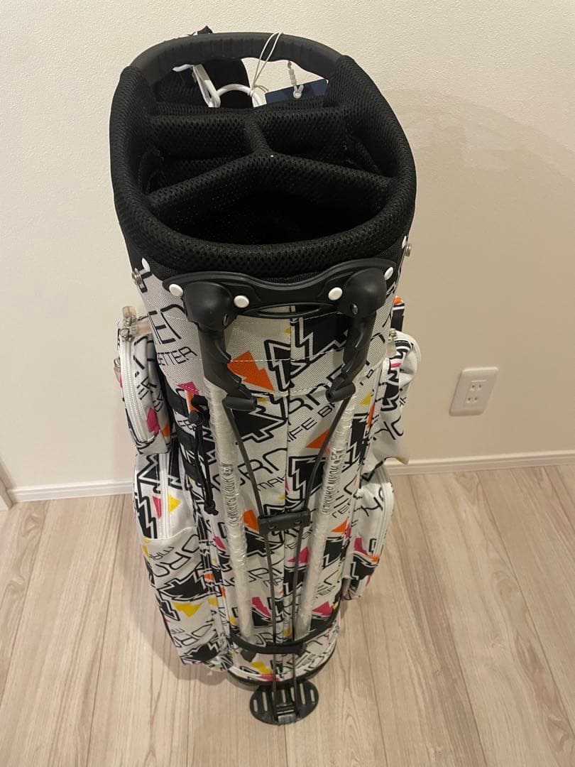 新品　HORN GMT ホーン ガーメント ホワイト　キャディバッグ