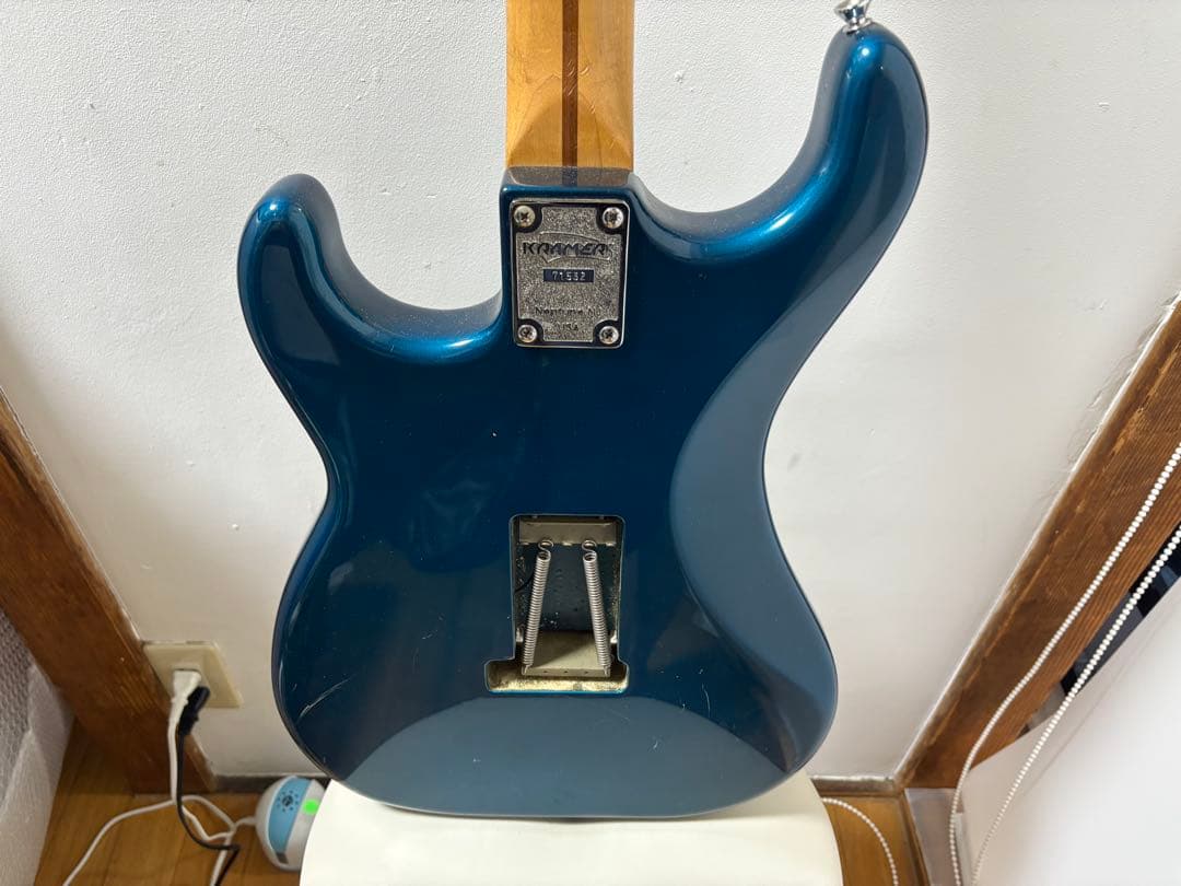 KRAMER ストラトキャスタータイプ エレキギター
