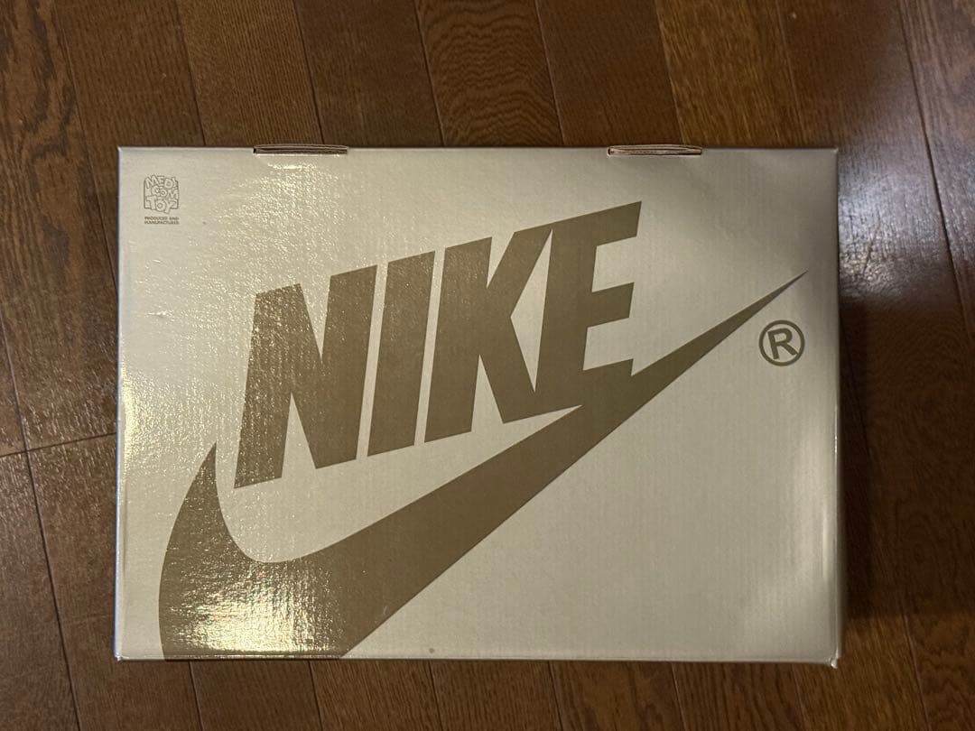 新品！2体セットNIKE SB（ナイキ）× MEDICOM TOYコラボ限定