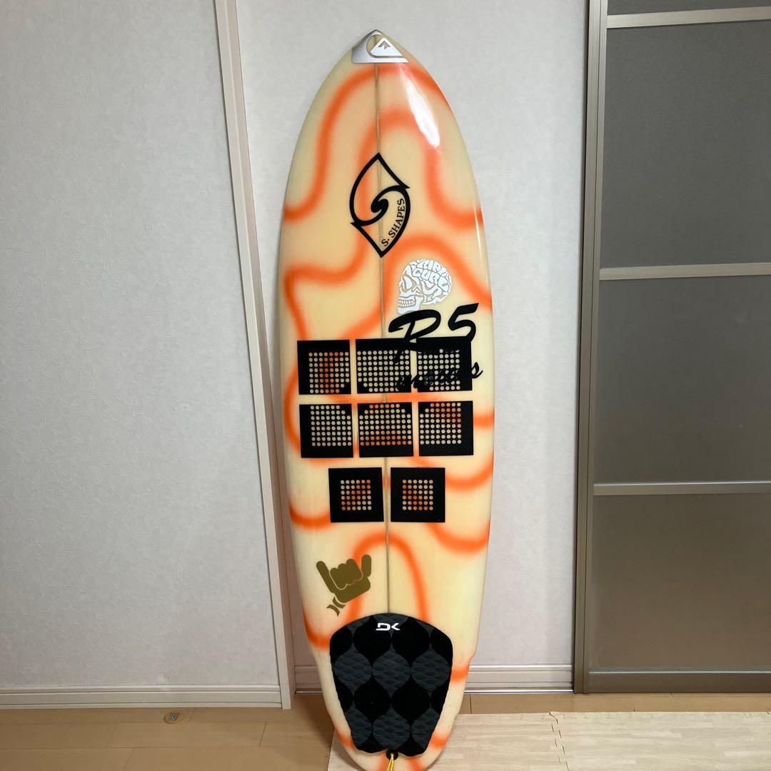 R5moves 6′0f fcs5fin PU サーフボード　サーフィン