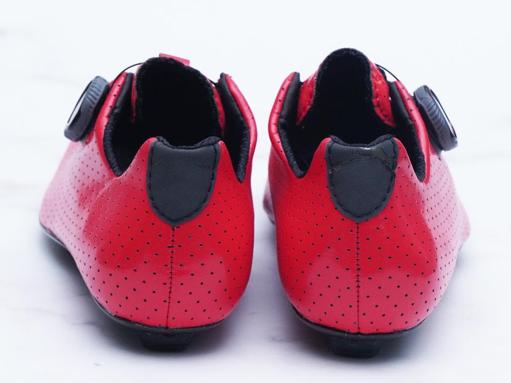 ☆新品未使用☆ LAKE CX301 レッド 40 ノーマル幅 軽量318g！