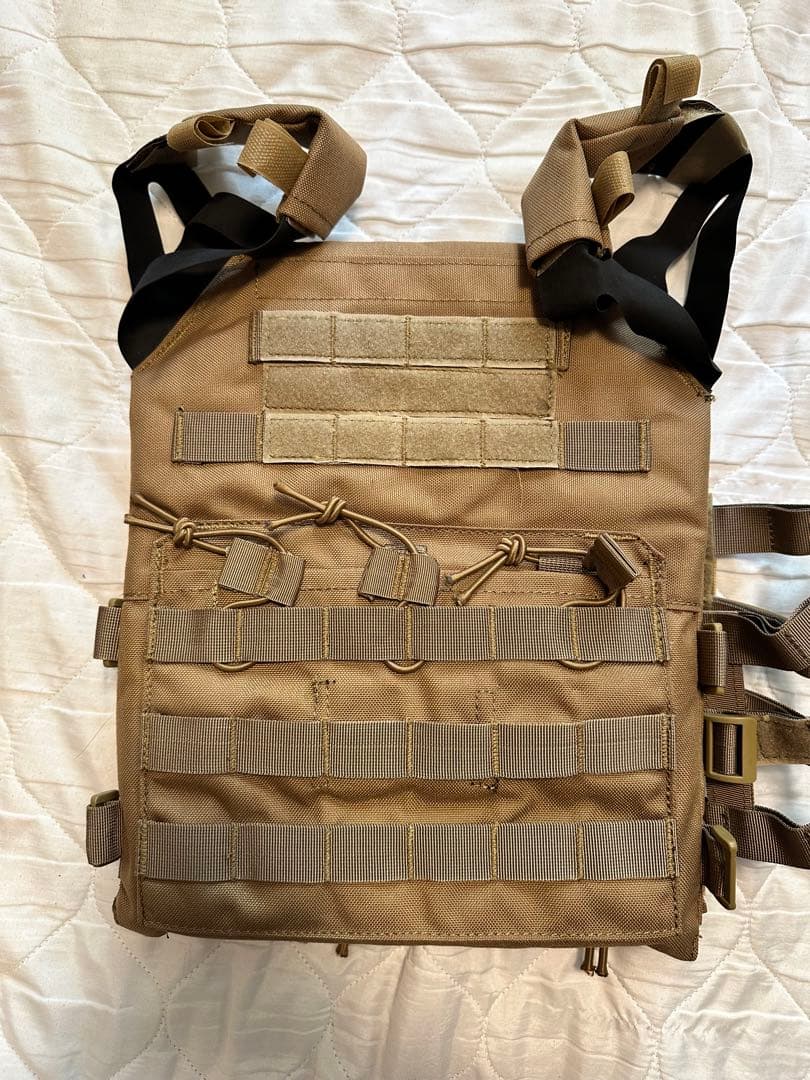 迷彩服全身セット　サバゲー、コスプレ用