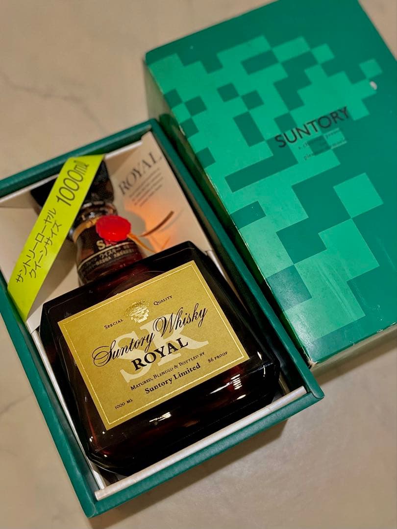 【未開栓】サントリー 白州 10年 山﨑　12年　ローヤル　ウイスキー 箱付き