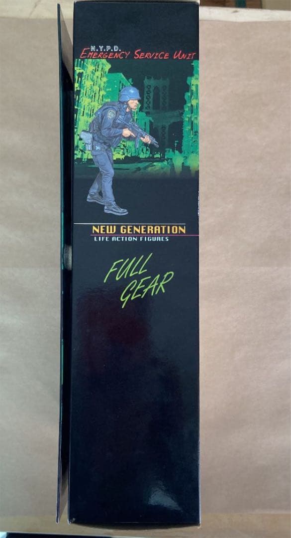 N.Y.P.D Emergency Service Unit 1/6ドラゴン