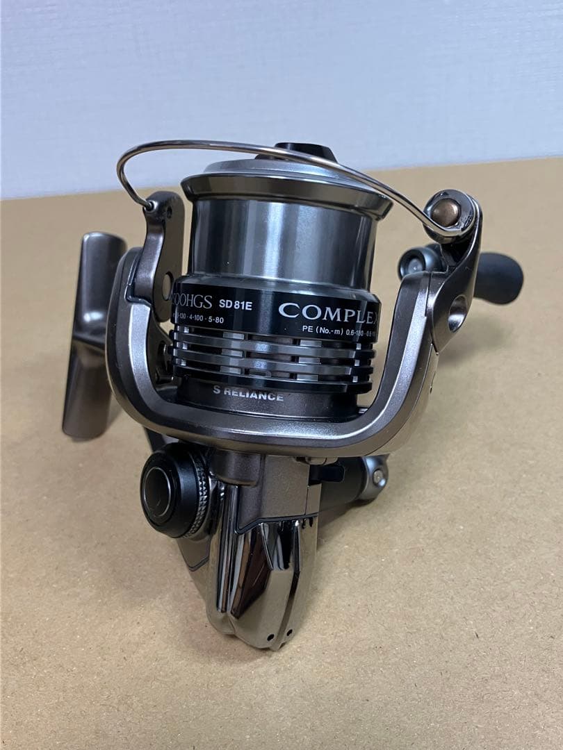 値下げ！未使用並　極美品　09 コンプレックス 2500HGS F4