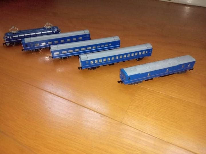 Nゲージ　ブルートレイン（電気機関車＋客車）