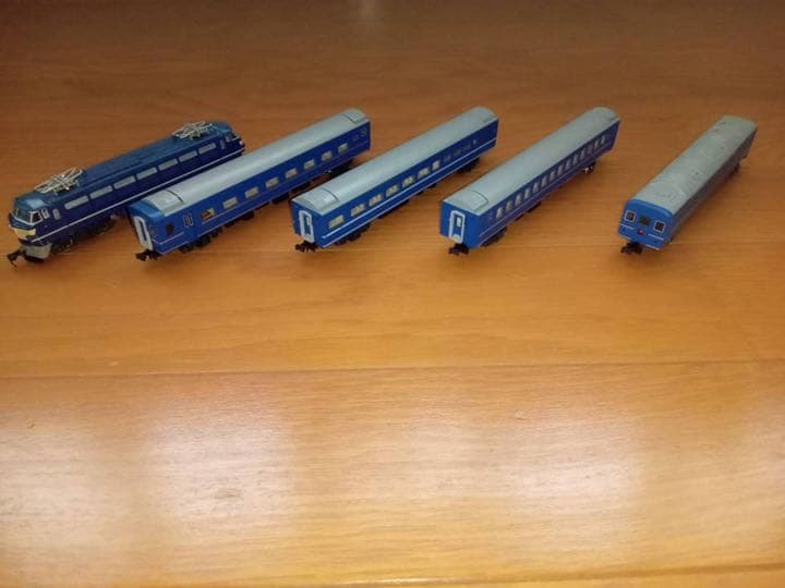 Nゲージ　ブルートレイン（電気機関車＋客車）