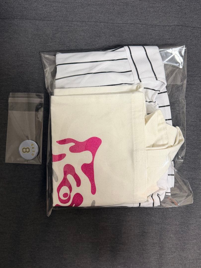 阪神タイガース　佐藤輝明選手ユニフォーム　Lサイズ