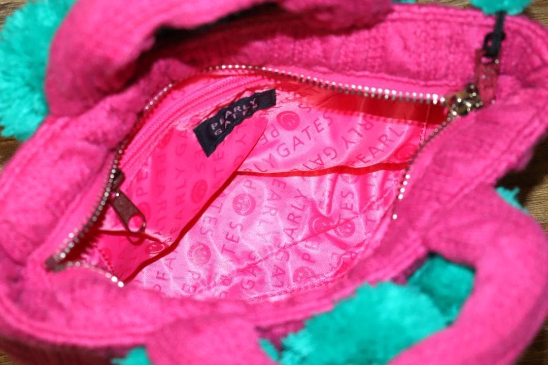 新品 PEARLY GATES ケーブルニット梵天付き カートバッグ Ⓗ