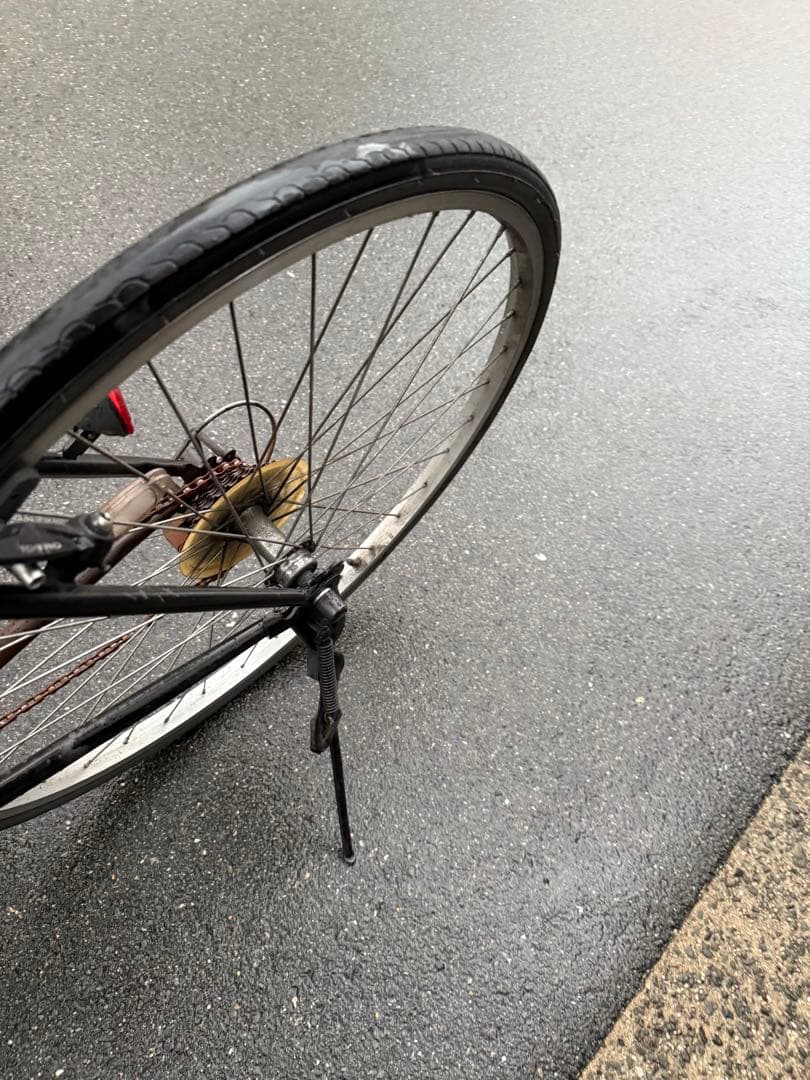 137 自転車 大阪市 【引取り限定】 28インチ 変速付き クロスバイク