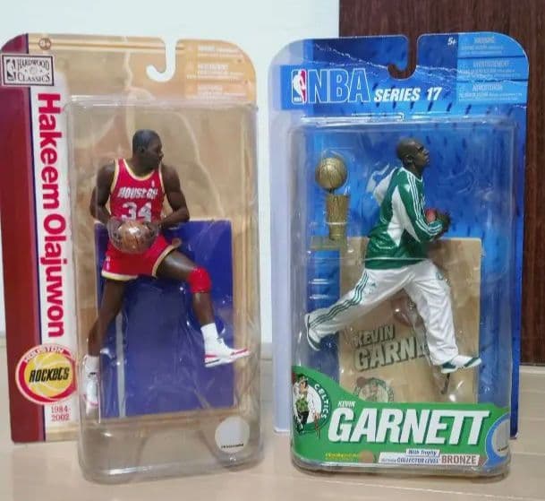 マクファーレン NBA ケビンガーネット　 アキームオラジュワン　フィギュア