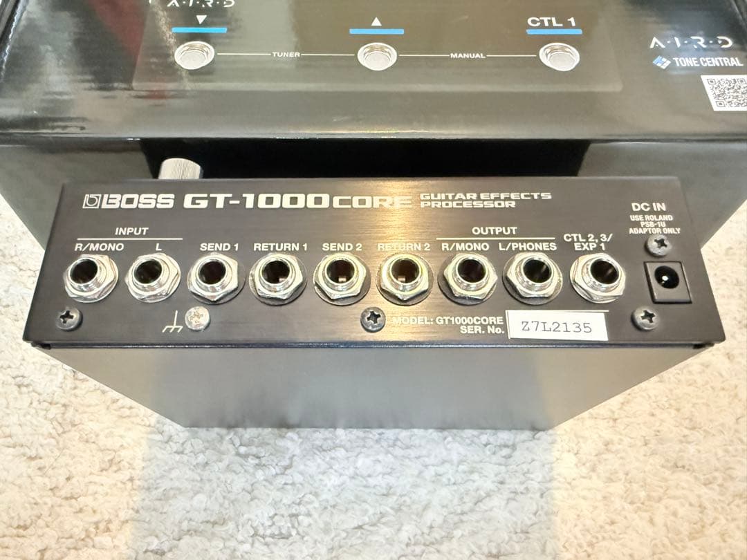 【ほぼ新品】BOSS GT1000core