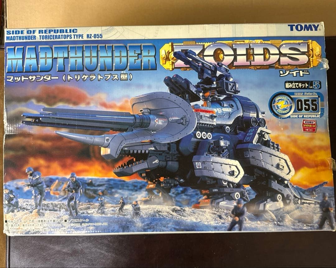 未使用品・未組立品　TOMY ゾイド マッドサンダー RZ-055