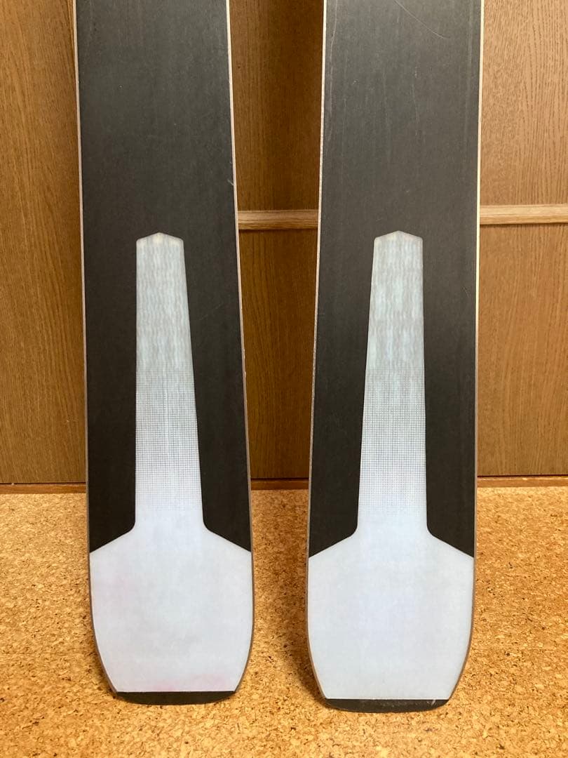 スキー ATOMIC VANTAGE 90Ti