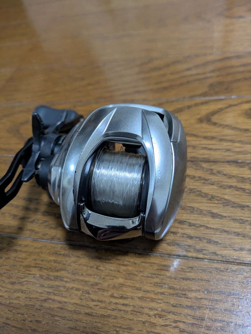 ZILLION SV TW ベイトリール 左ハンドル　ギア7.1