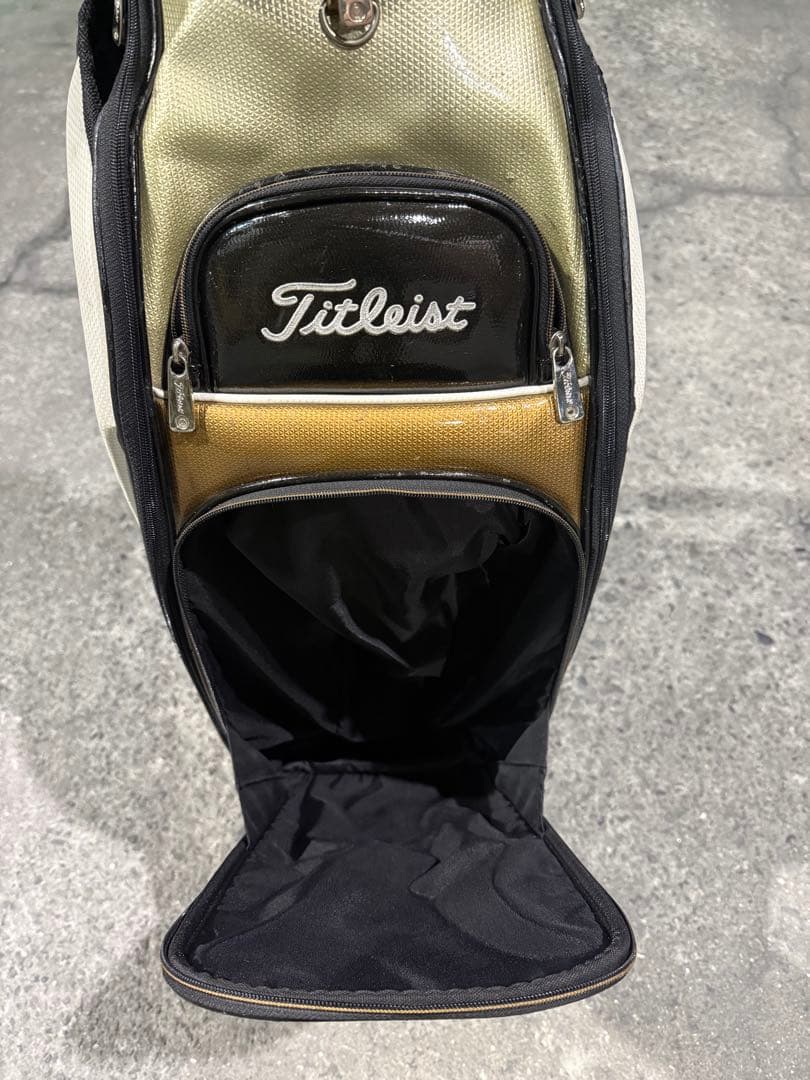 【所丈ニ】プロV1限定モデル　タイトリスト　キャディバッグ