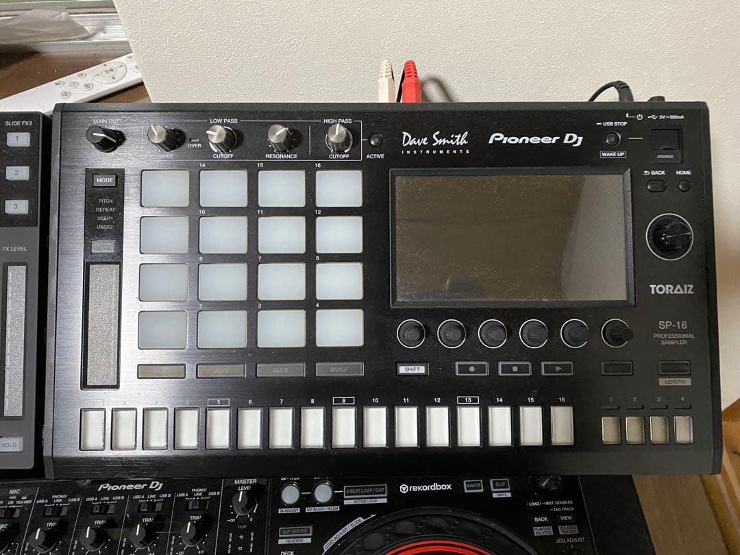 Pioneer DDJ-1000 & DDJ-XP2＆Toraiz SP-16