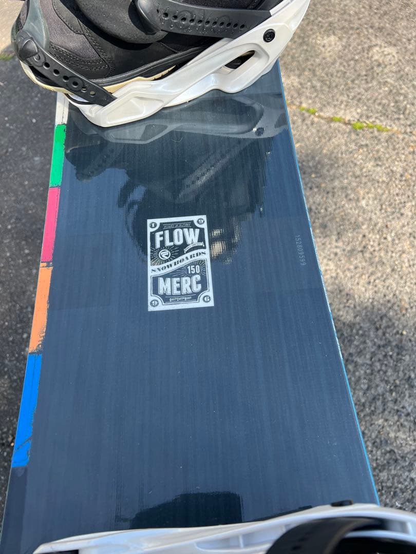 FLOWの板 SALOMONのビンディング DEELUXEのブーツ