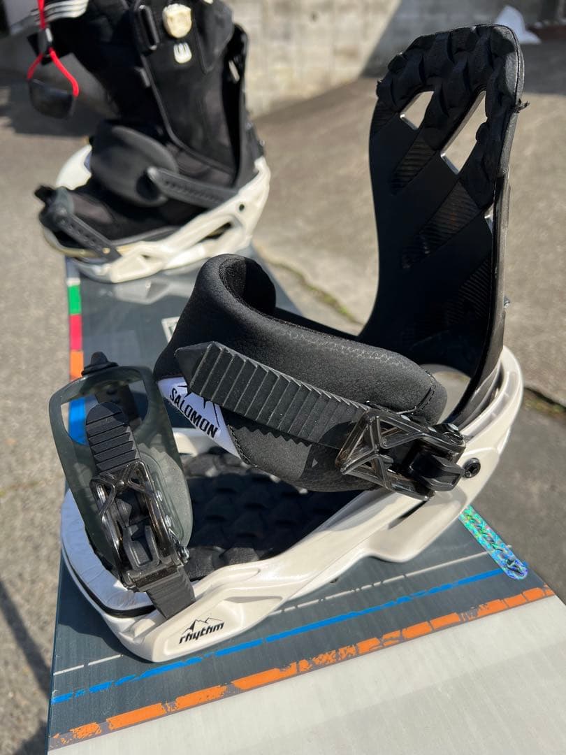 FLOWの板 SALOMONのビンディング DEELUXEのブーツ