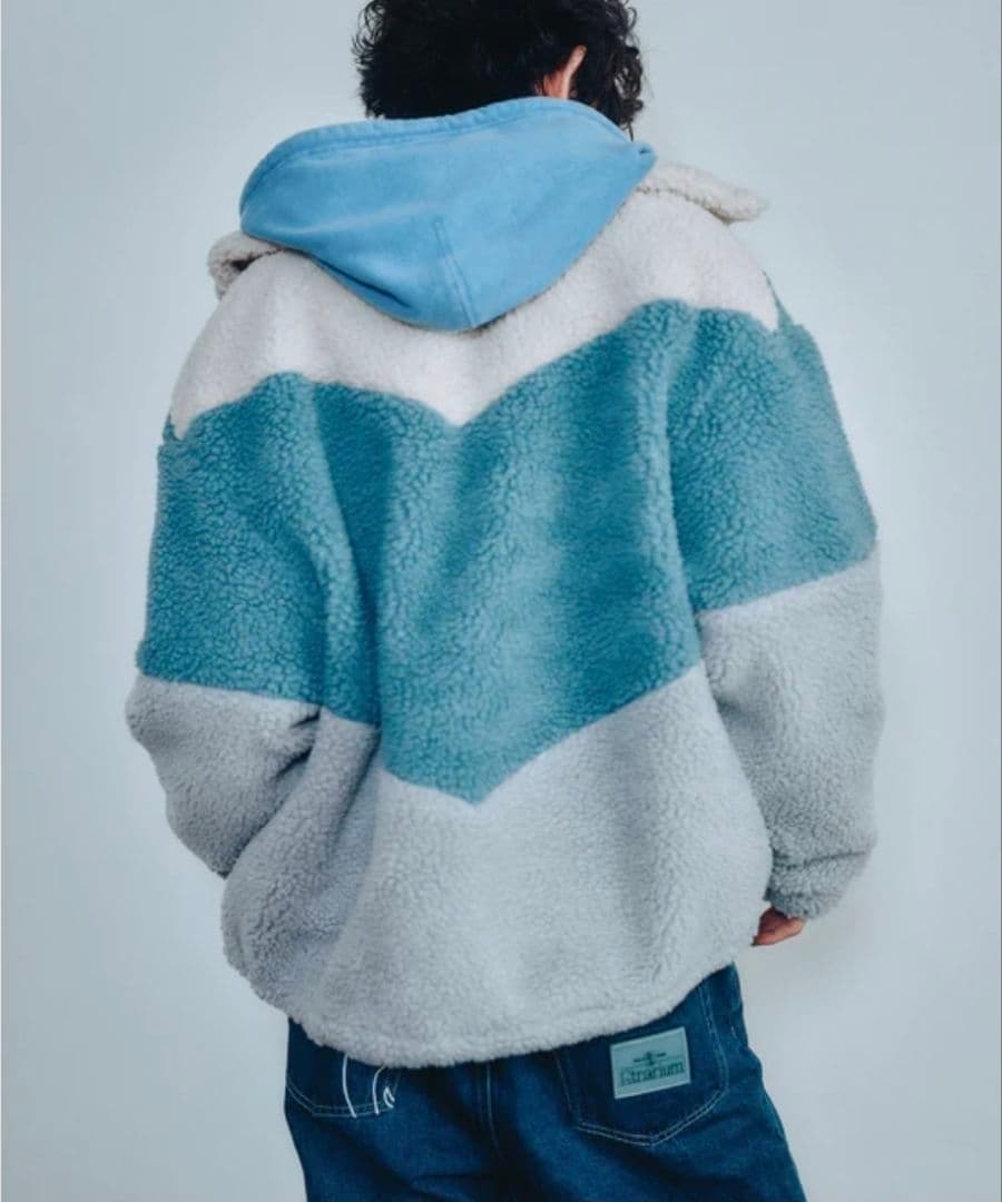 Etrarium ボアブルゾン ホワイト/ブルー