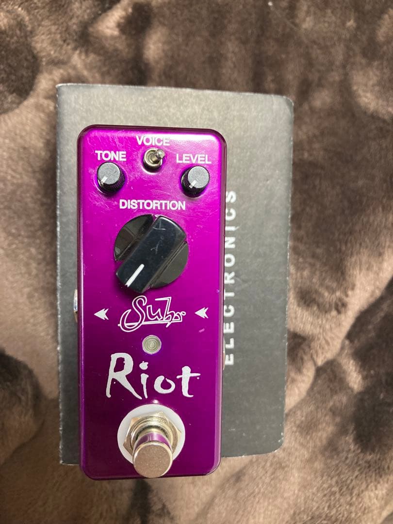 suhr Riot mini ディストーション