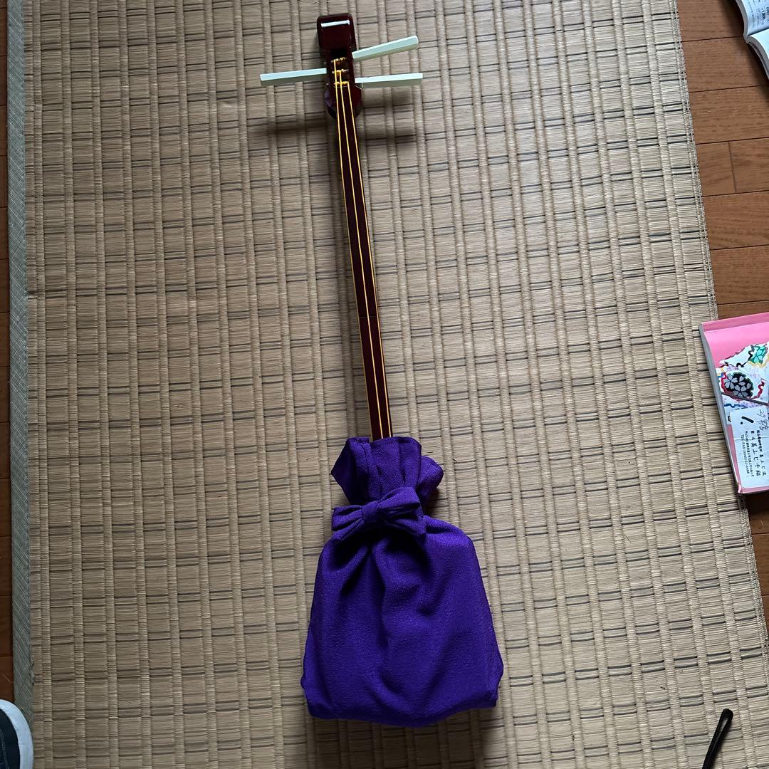 日本舞踊小道具三味線本体 木製 3弦 紫色収納袋付き