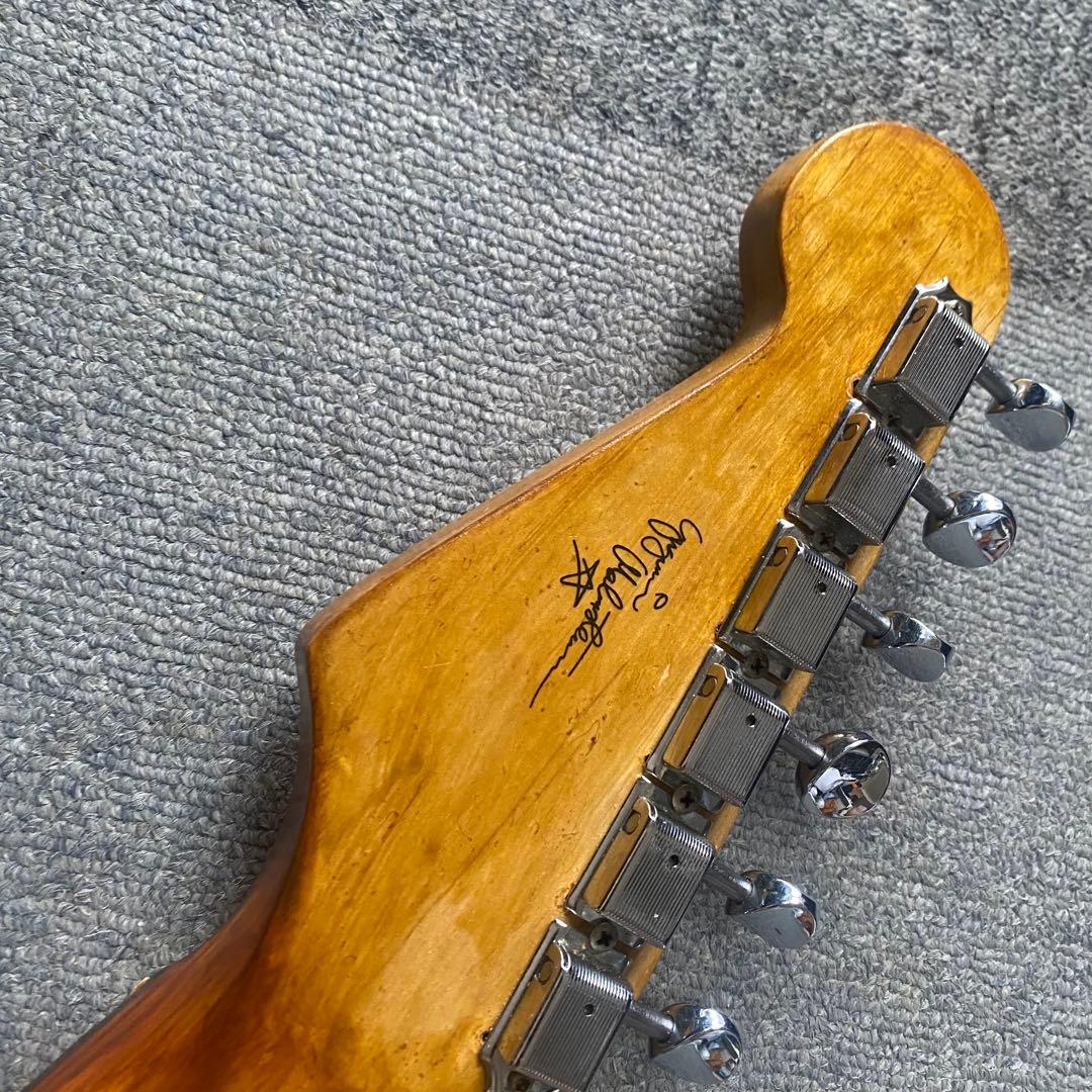 イングヴェイマルムスティーン シグネチャーストラトキャスター サンバースト