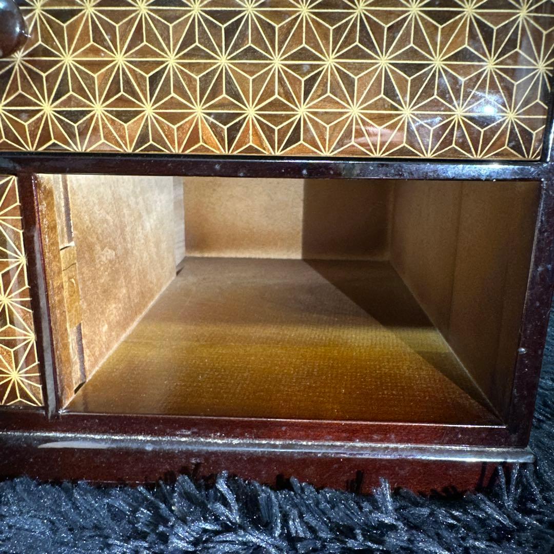 勲六等瑞宝章受章 露木清次作 漆 引出 箱根 寄木細工 30×35×25cm 檜