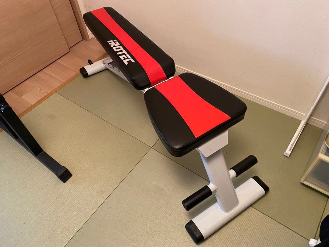 IROTEC トレーニングベンチ 黒/赤