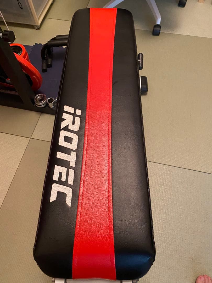 IROTEC トレーニングベンチ 黒/赤