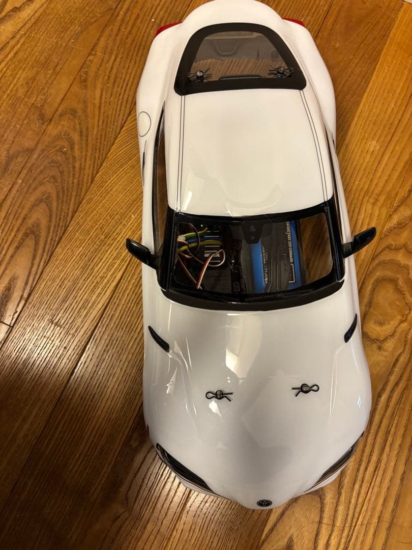 タミヤ　1/10 完成済ラジコン XB トヨタ　スープラ　ホワイト