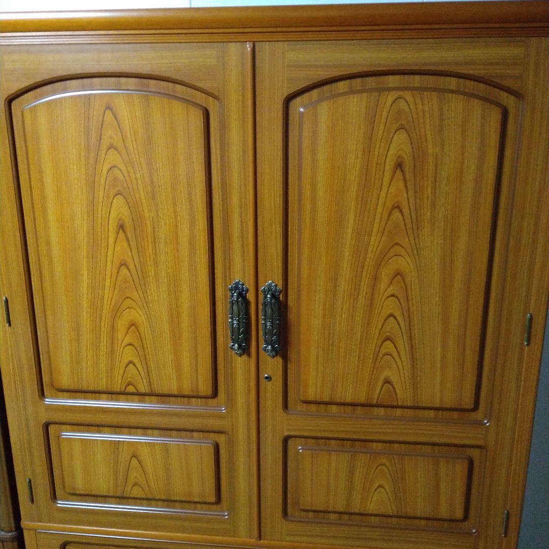 木目調キャビネット 引き出し付き（引取限定）