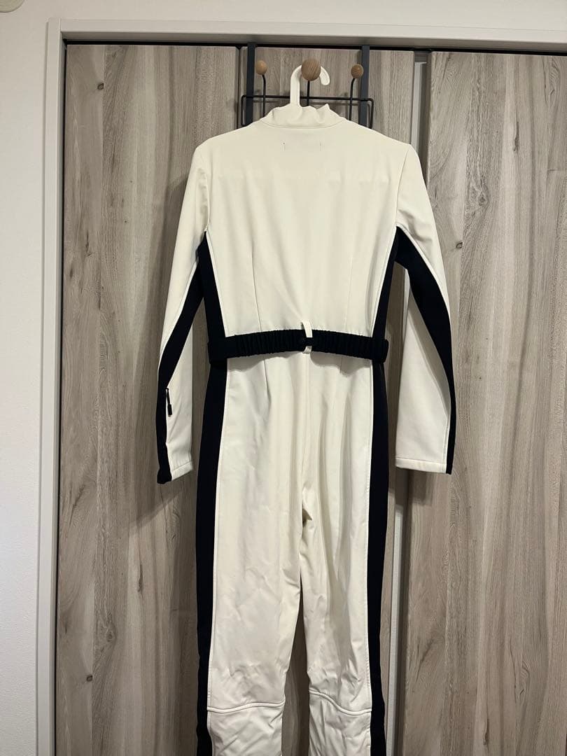 ZARA ザラ　防風・防水スキー用ジャンプスーツ　女性　一回のみ着用