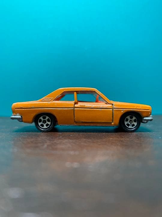 トミカ　日産ニューブルーバードSSS No.1