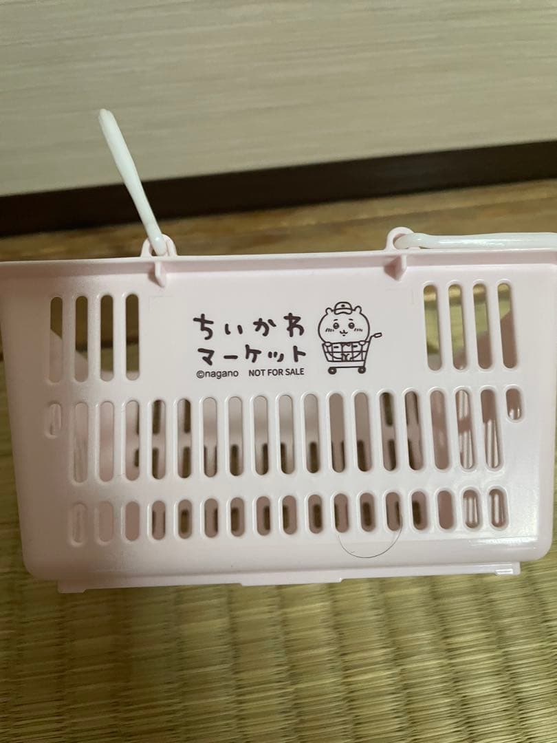 ちいかわ デスクトップから見守るひっかけぬいぐるみ 3個➕ミニカゴセット