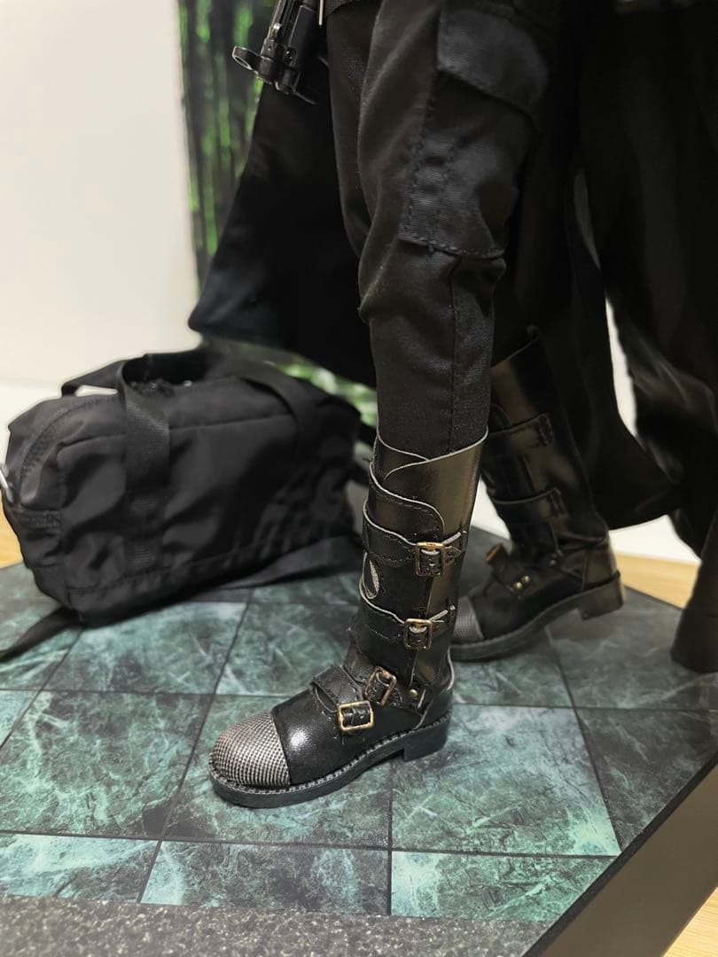 Hot toys マトリックス NEO 1/6スケールフィギュア