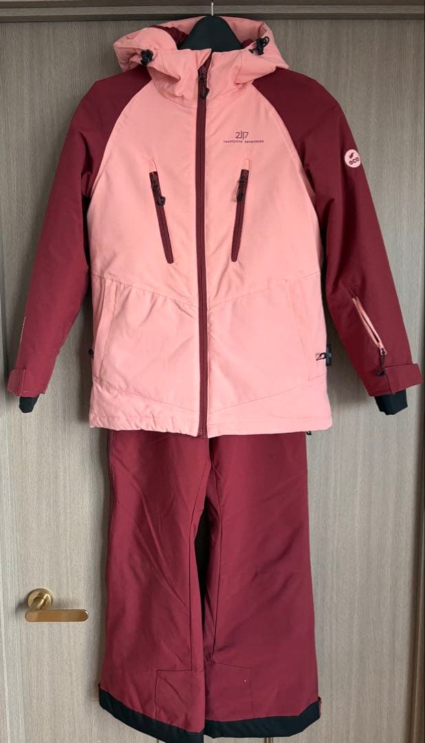 トゥウェンティーワンセブンティーン2117 of sweden ウェア140