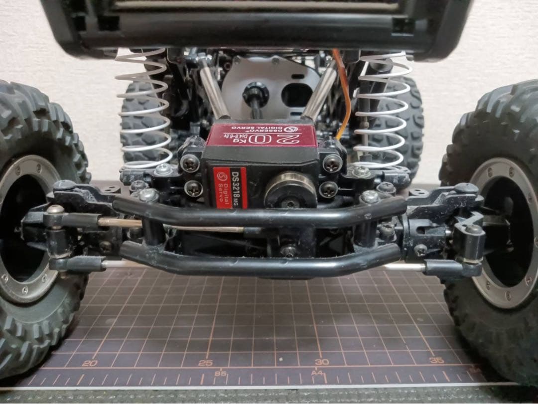 タミヤCR-01フォードブロンコ1973ボディ付き