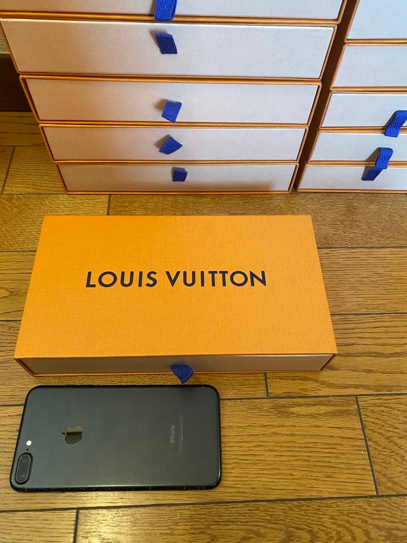LOUIS VUITTON箱、2種類20個セットとなります。