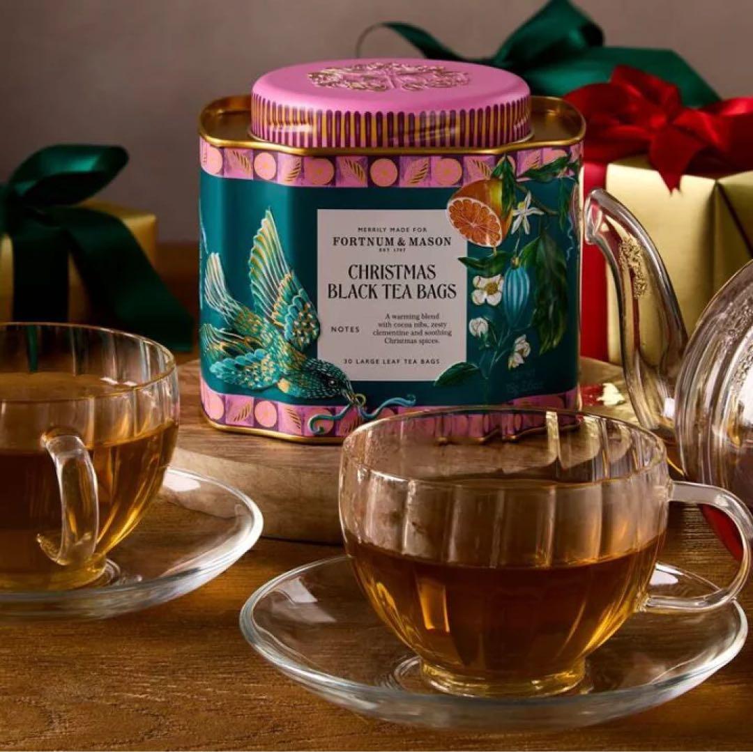【フォートナムメイソン 2025クリスマス限定セット割】 紅茶 缶入りクッキー