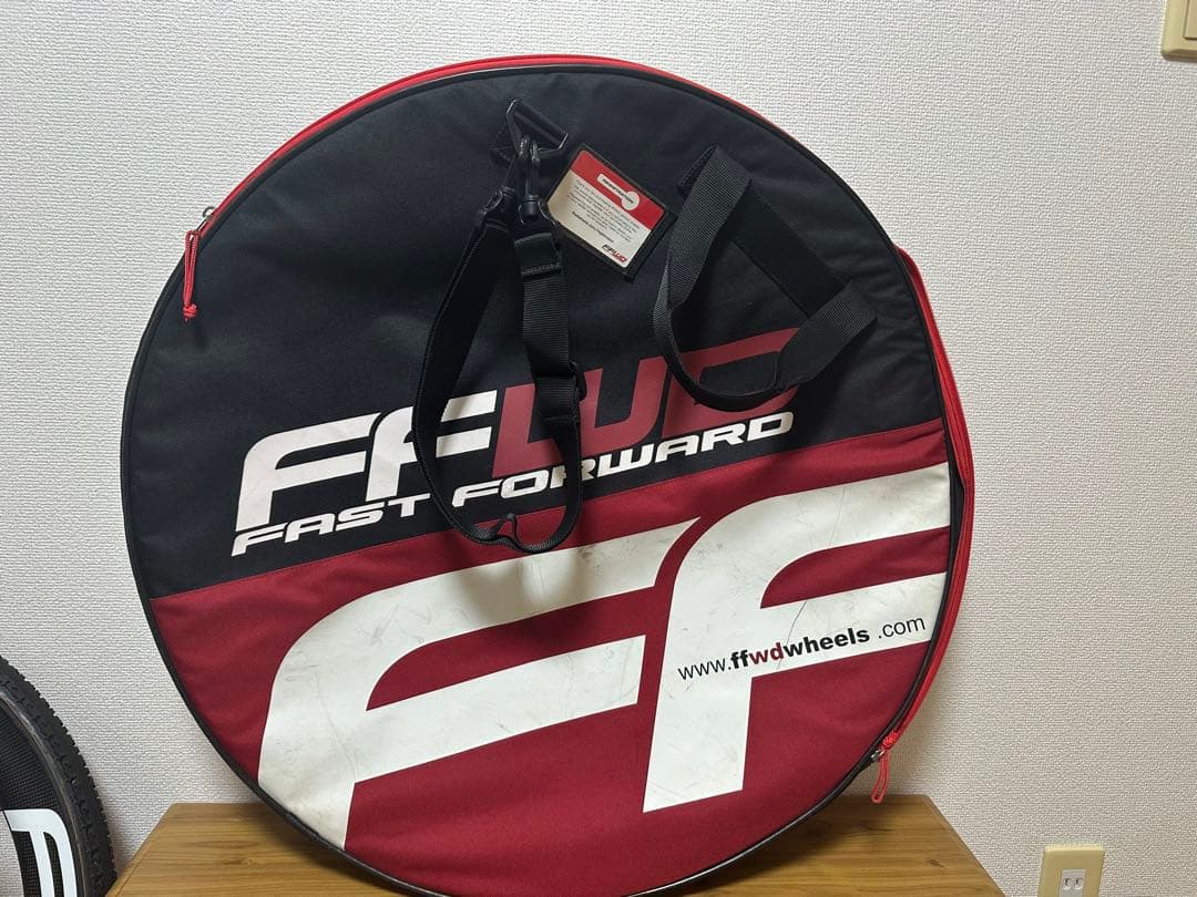 FFWD F6R チューブラー