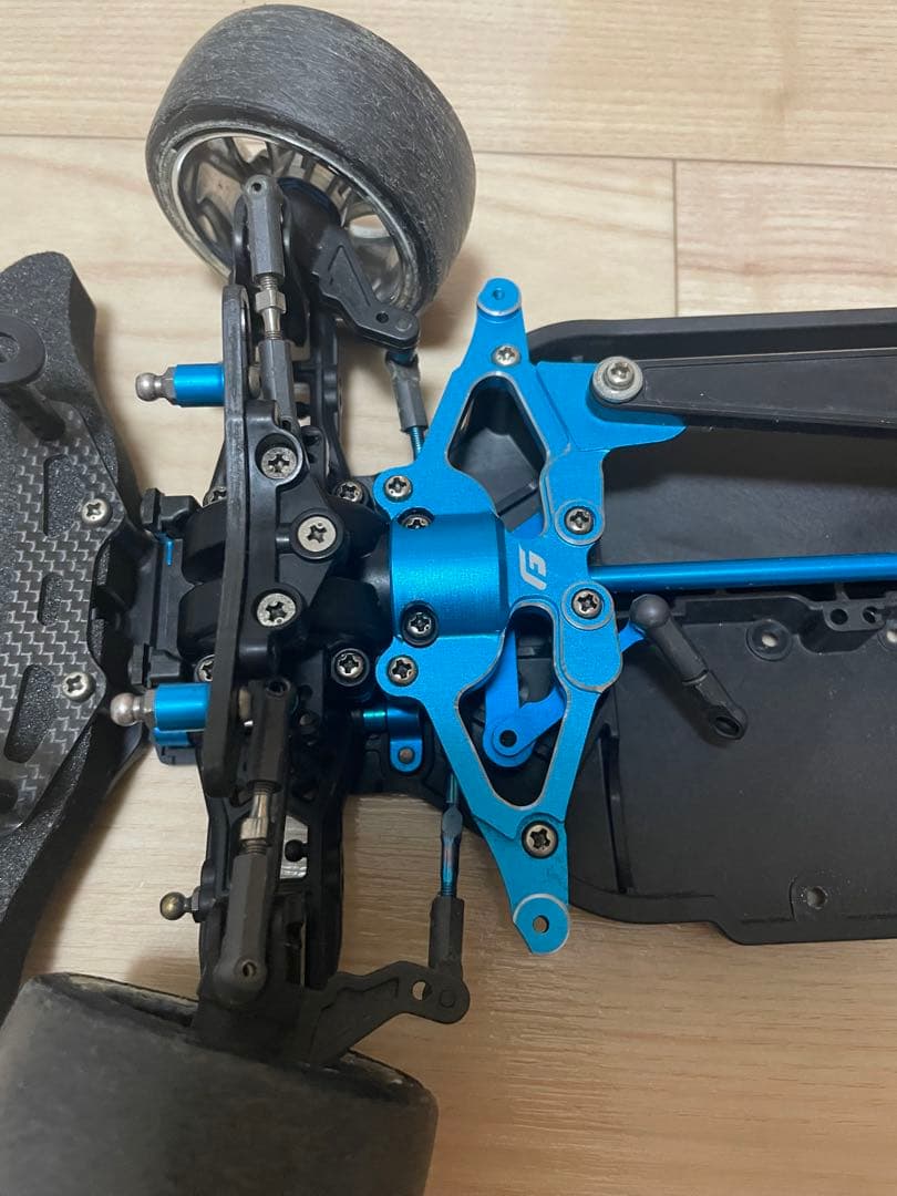 Tamiya TB04 シャーシ新品