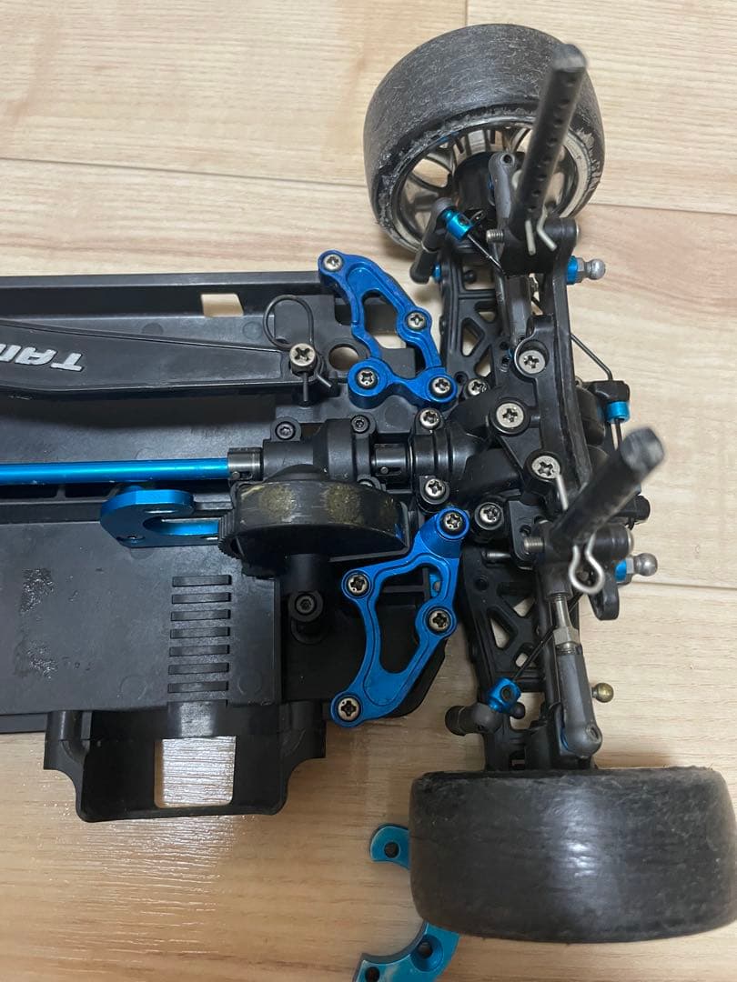 Tamiya TB04 シャーシ新品