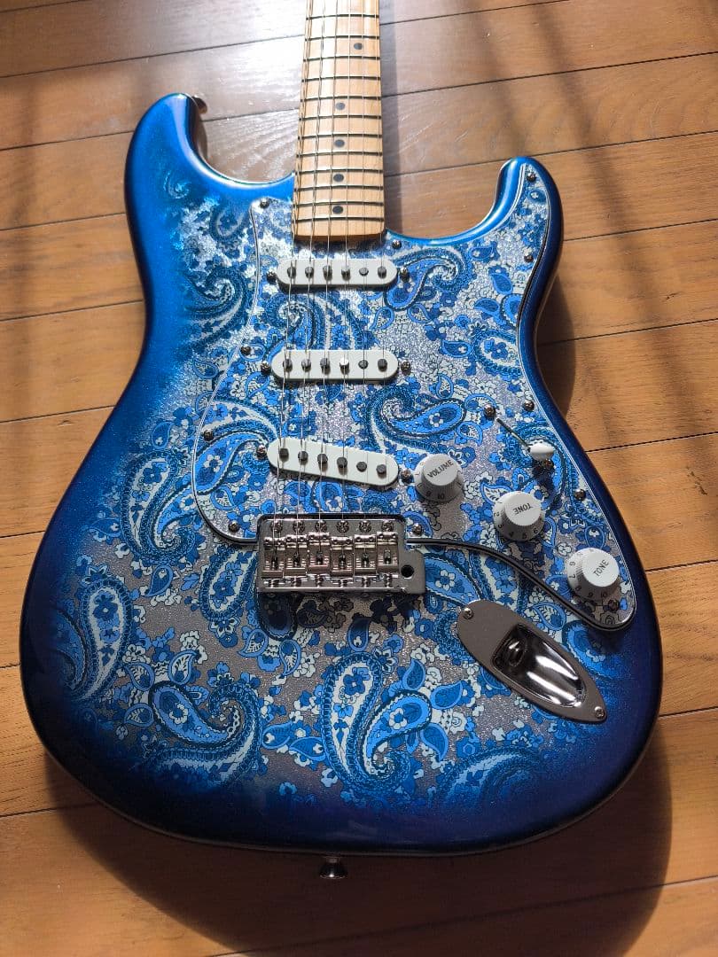 ✭Fenderペイズリーストラトキャスター