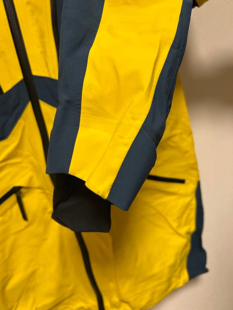 スキー Peak Performance VERTICAL JACKET