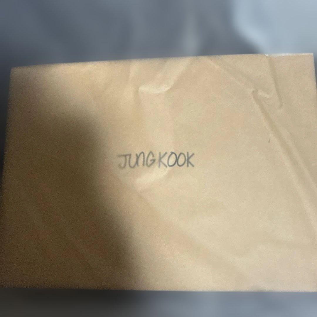 【新品・未使用】BTS アーティストメイド 　ジョングク フーディ L ブラック