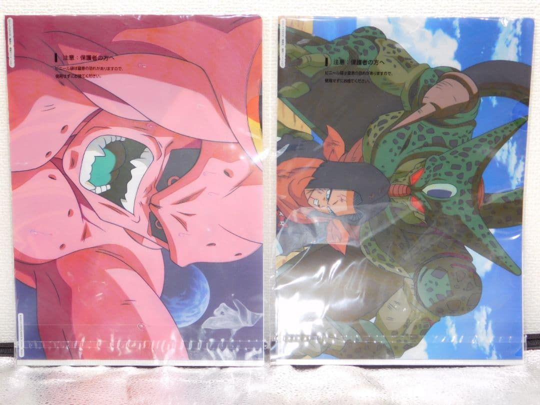 ドラゴンボール クリアファイル2枚と扇子と下敷き ＆ 関連グッズ付き etc.